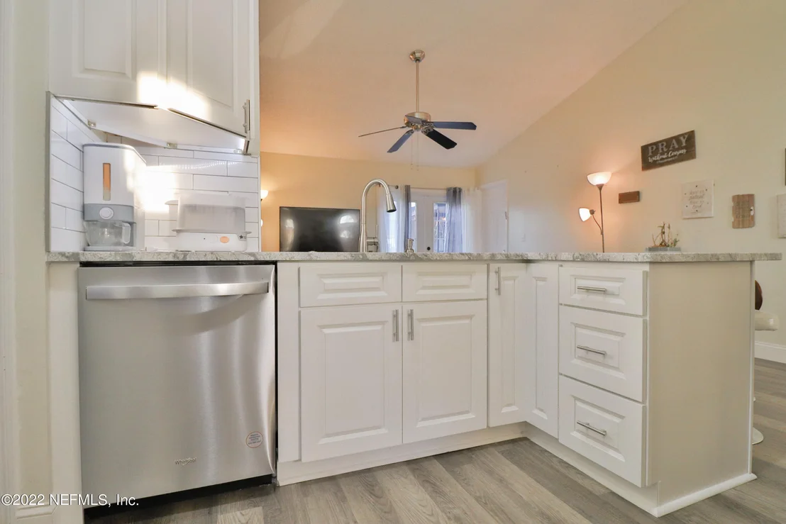 Photo of 11083 RIDGE POINT Drive
