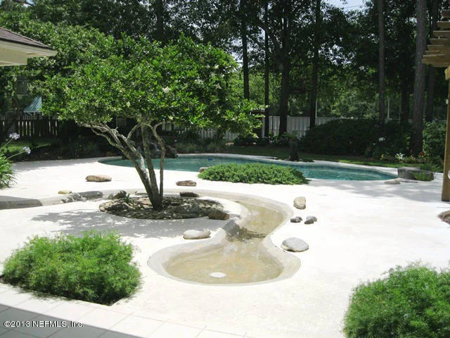 Photo of 1188 LINWOOD Loop
