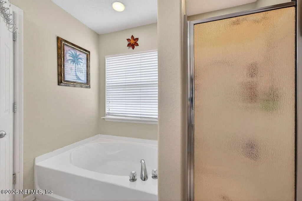 Photo of 504 KNOLLE Court