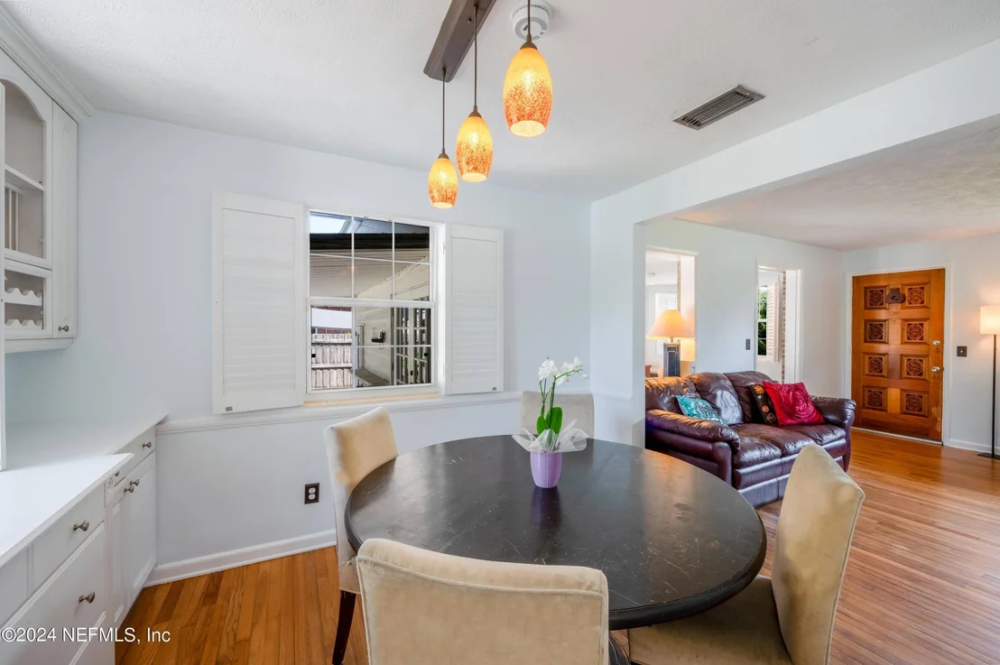Photo of 8056 CATAWBA Drive