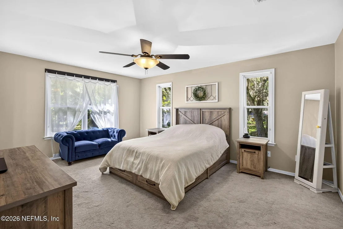 Photo of 8221 FOREST Court