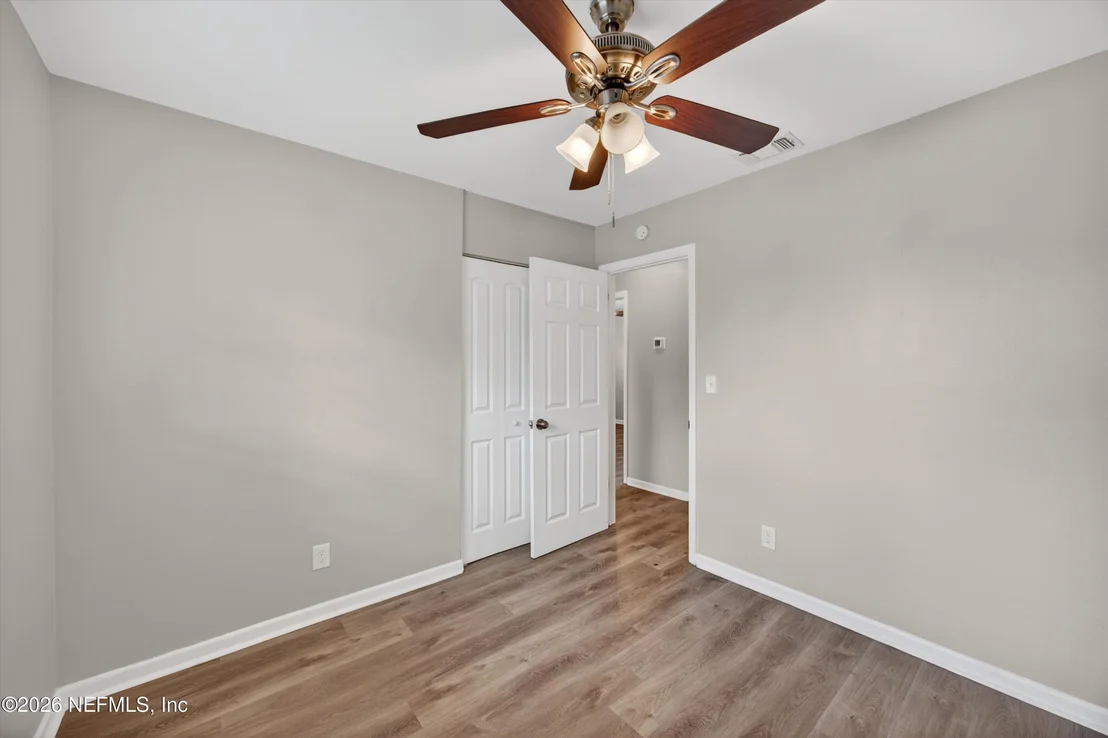 Photo of 7251 MAYAPPLE Road