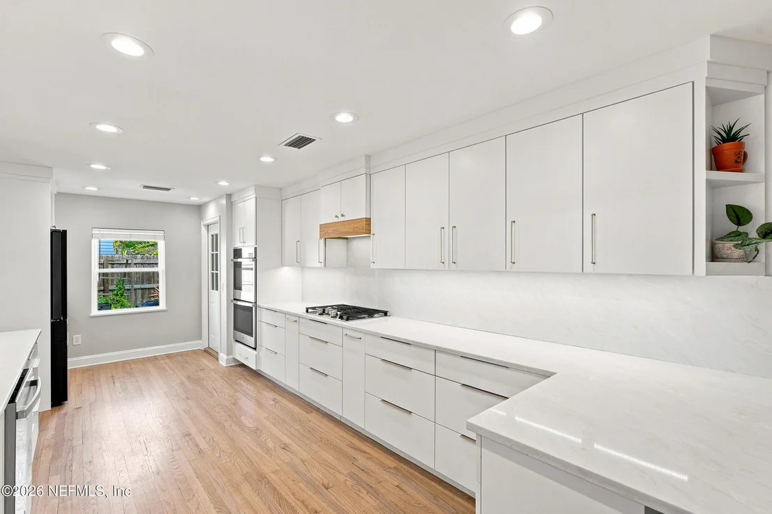 Photo of 5392 HECKSCHER Drive