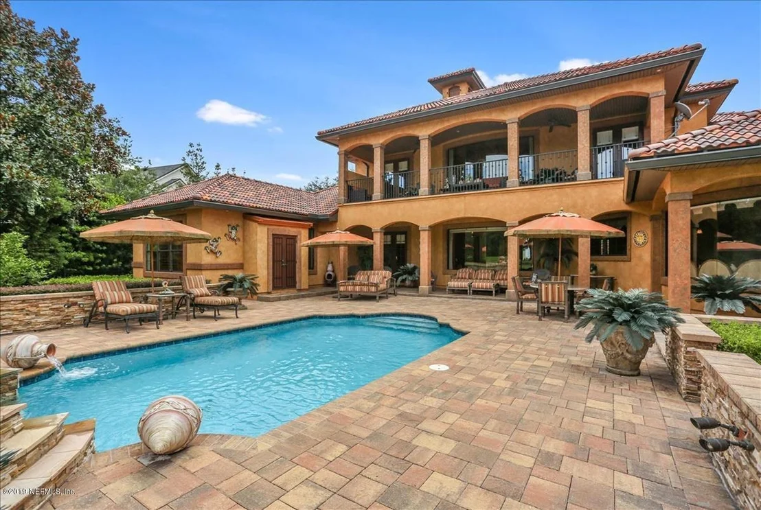 Photo of 1180 REGISTRY Boulevard