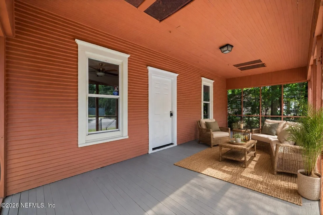 Photo of 4003 WALNUT Street