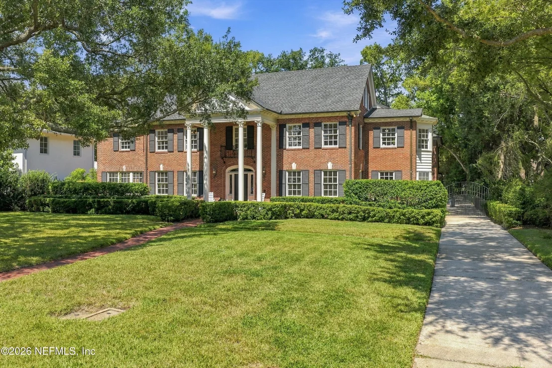 Photo of 959 MAPLE Lane