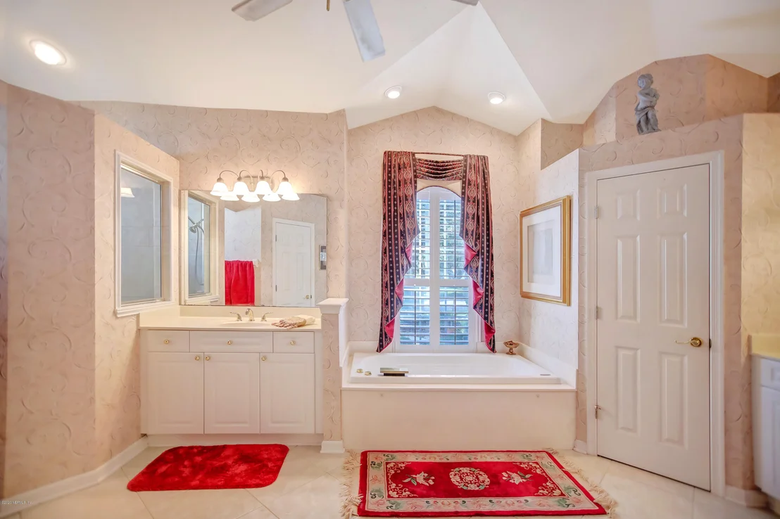 Photo of 261 PINEHURST POINTE Drive