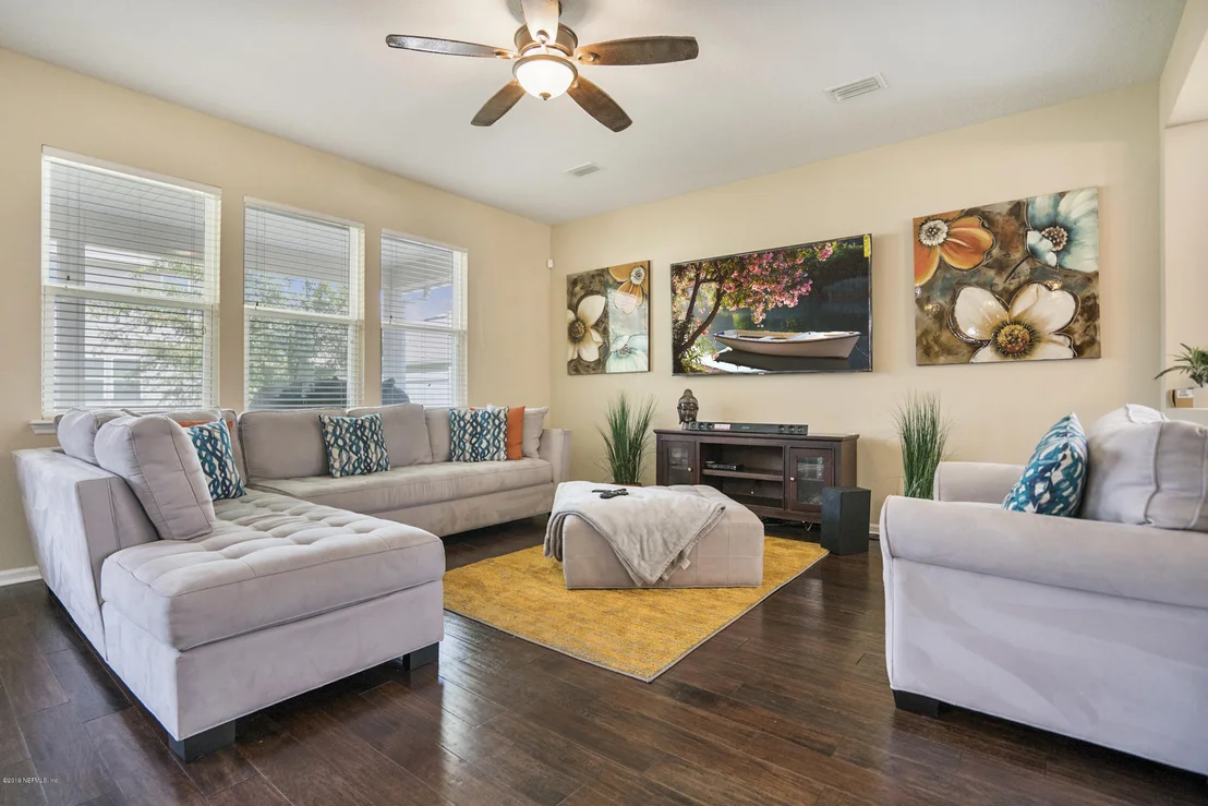 Photo of 15898 HUTTON Lane
