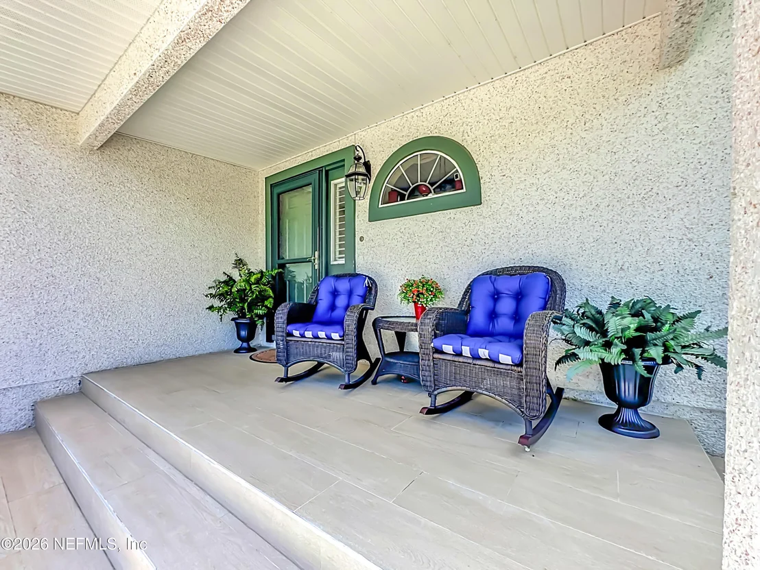 Photo of 129 RIVER Road