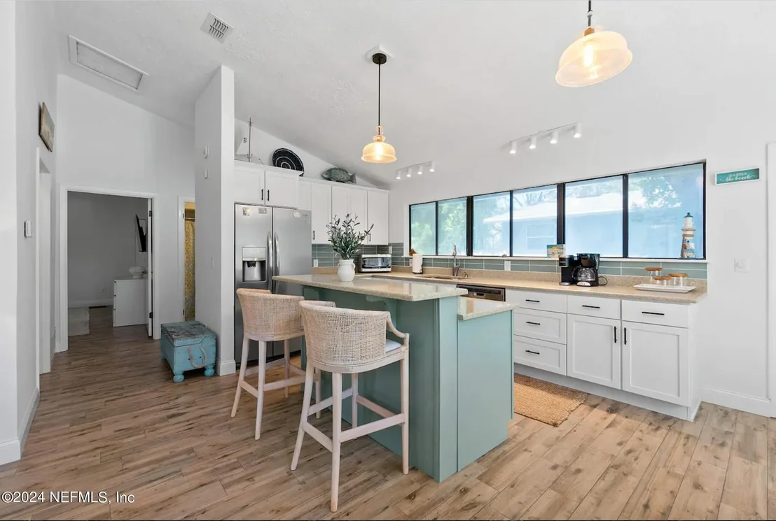 Photo of 152 MANRESA Road