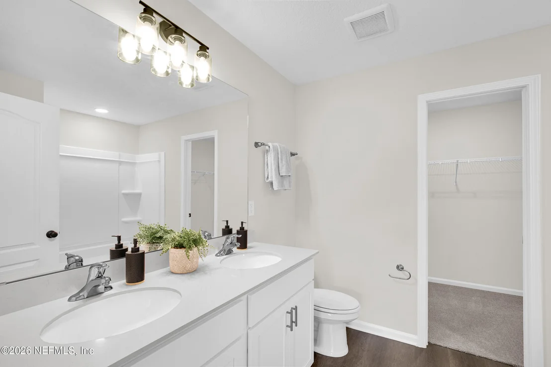 Photo of 126 ROBERTS Boulevard
