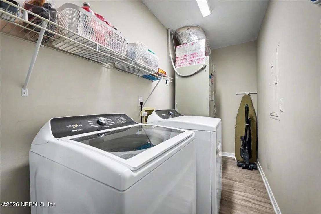 Photo of 1102 MEADOW Drive