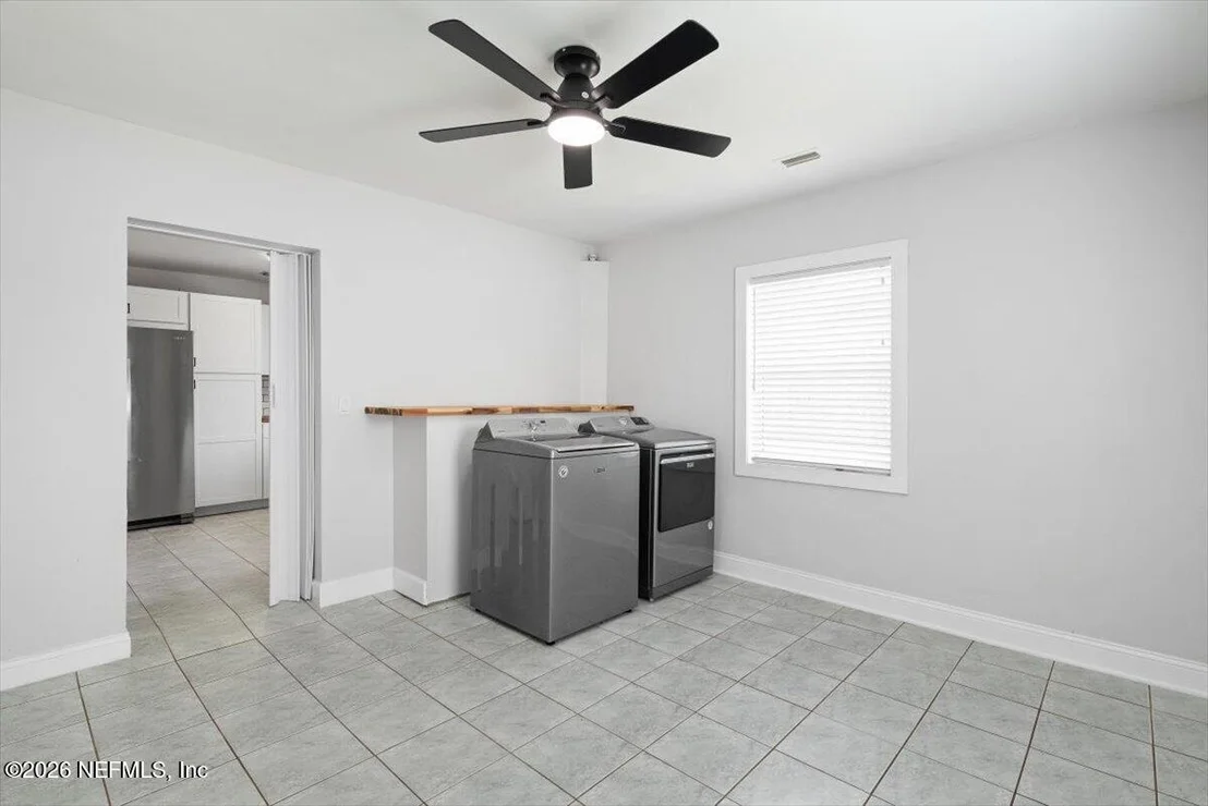 Photo of 9268 HIPPS Road