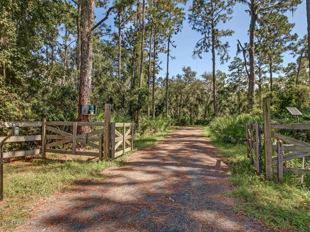 Photo of 595 W RIVER Road