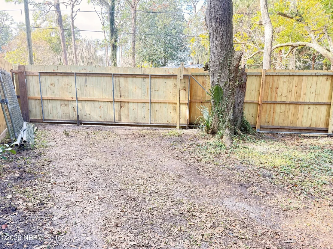 Photo of 1953 BARTRAM Road