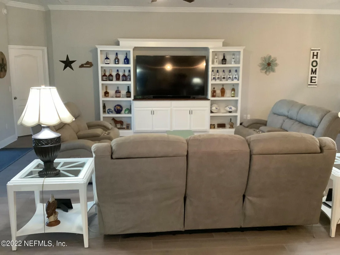 Photo of 48 SUNBERRY Way