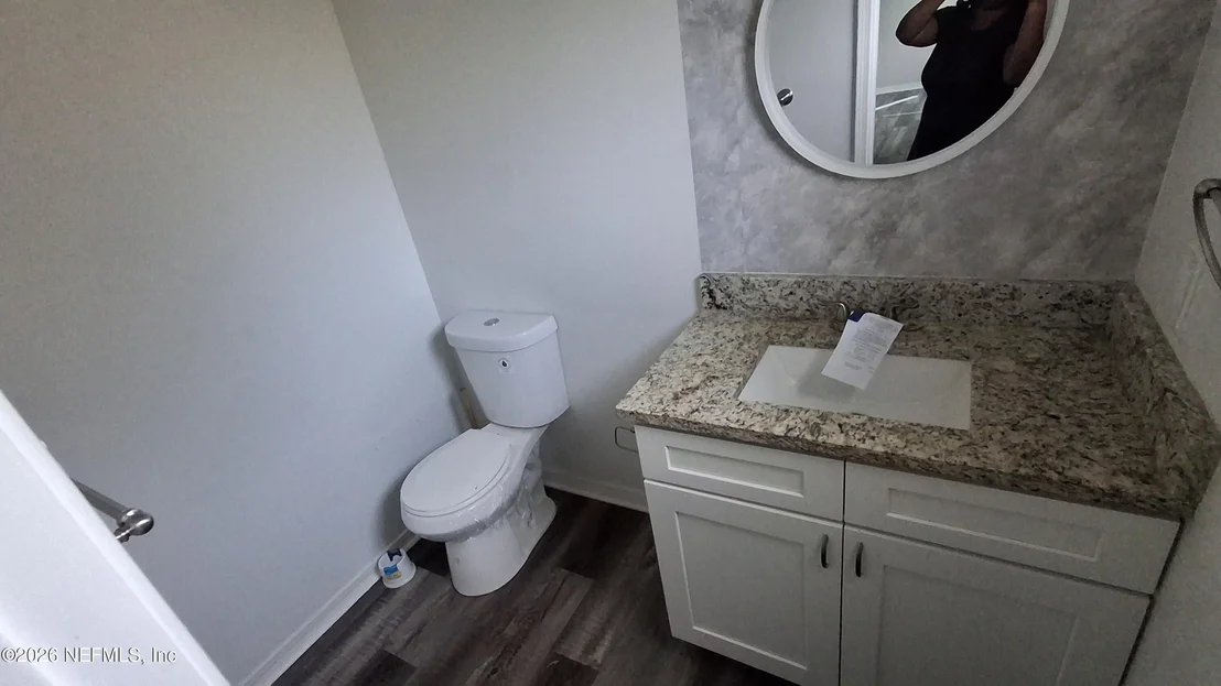 Photo of 1809 FARM WAY Way
