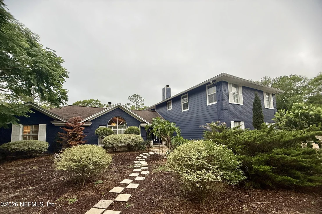 Photo of 13380 EYNON Drive