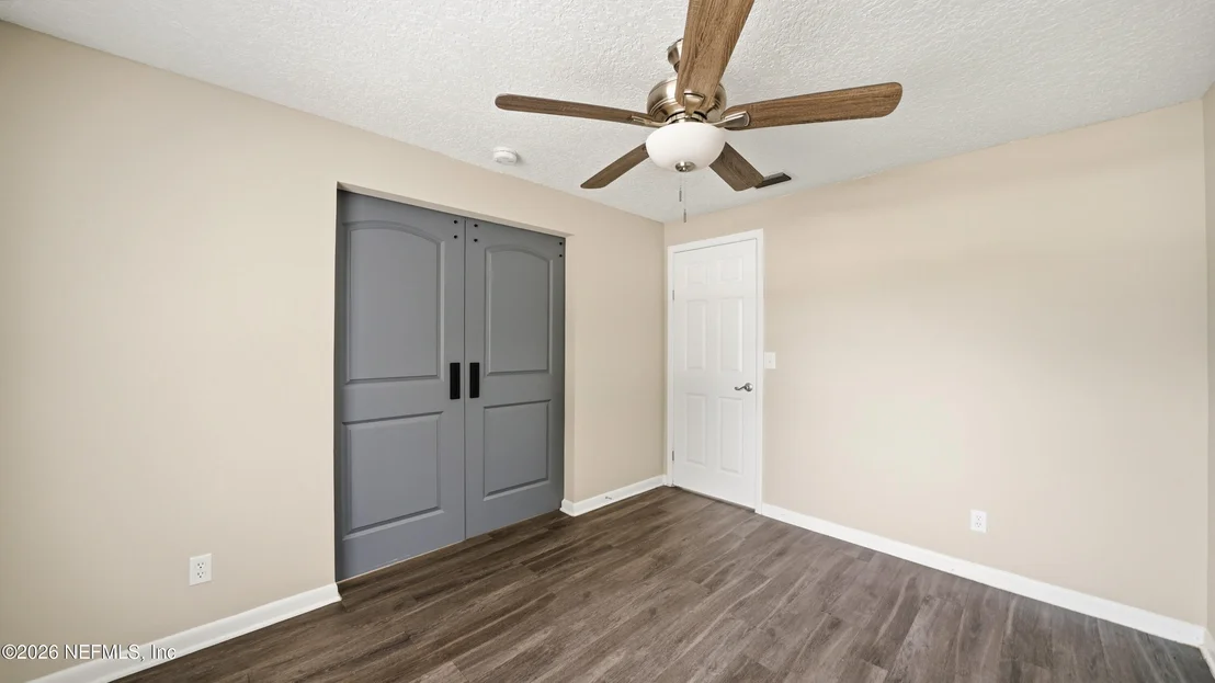 Photo of 586 MADEIRA Drive