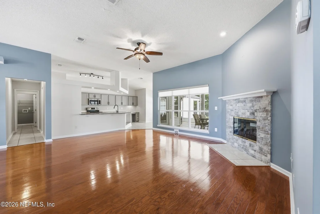 Photo of 3115 FIELDCREST Drive