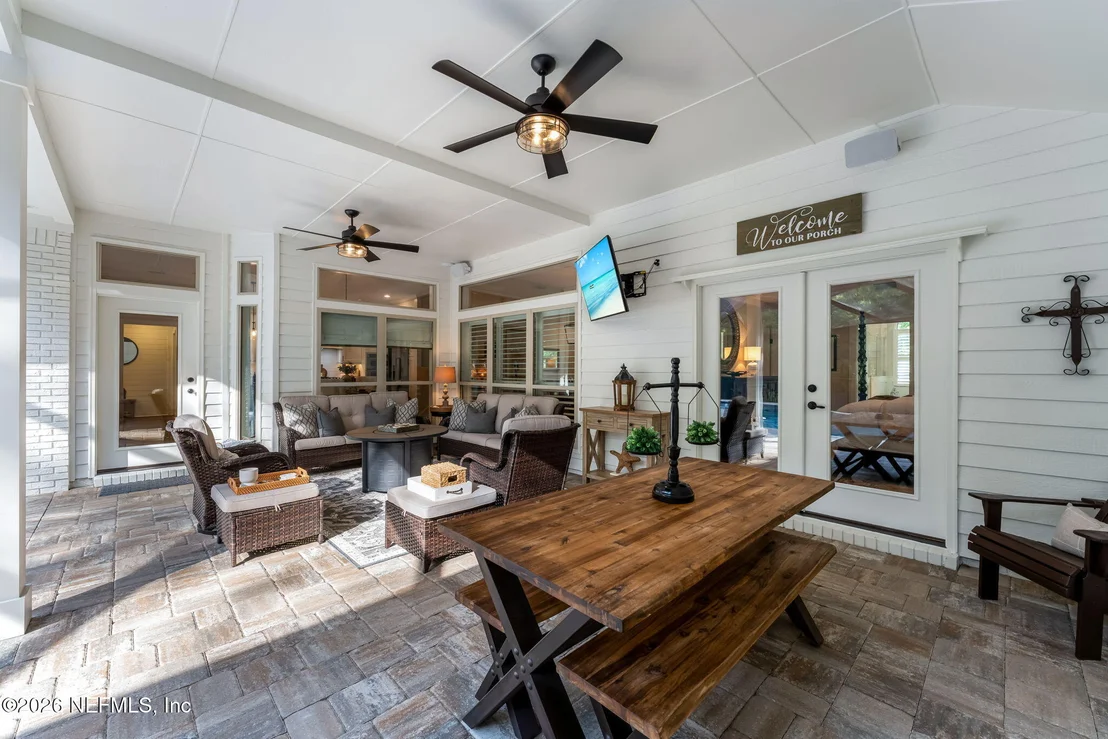 Photo of 1204 CREEK BEND Road