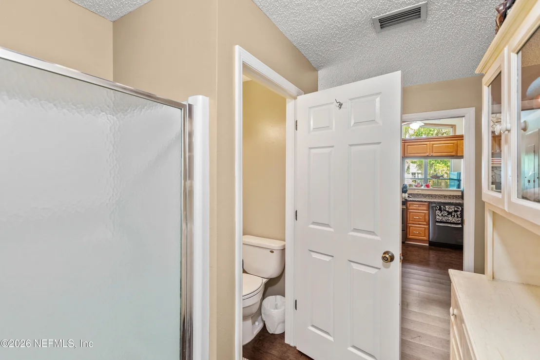 Photo of 5930 ISLAND Road