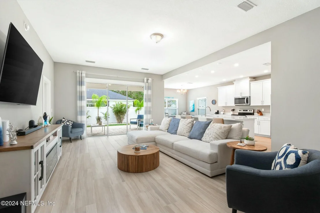Photo of 60 DUTTON ISLAND Road W