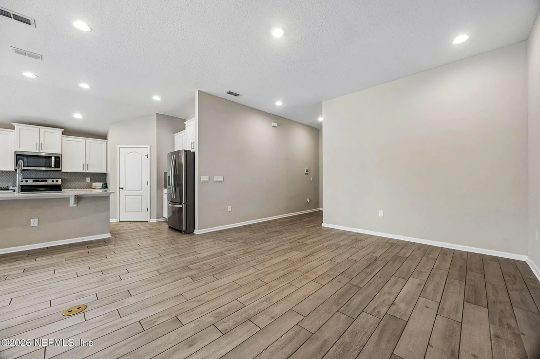 Photo of 65908 EDGEWATER Drive