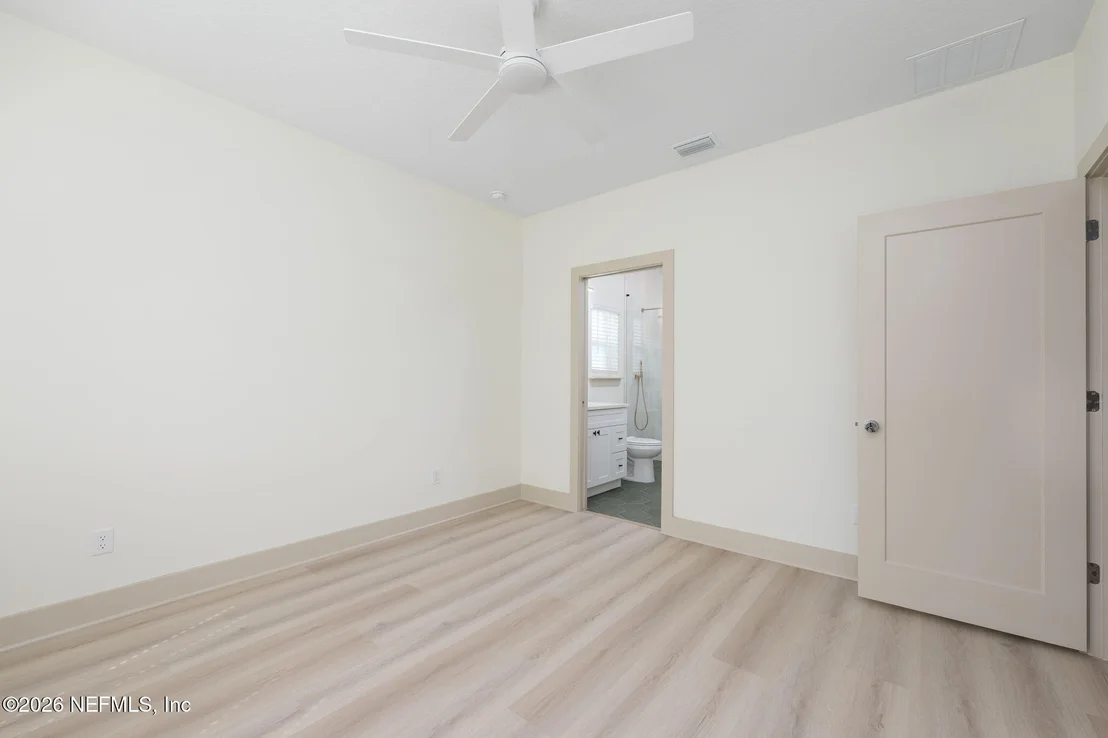 Photo of 716 W 6TH Street