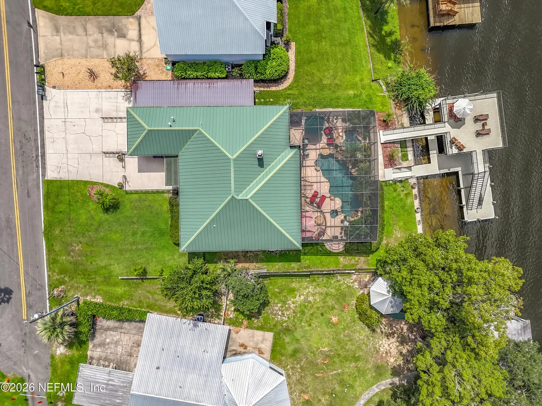 Photo of 129 RIVER Road