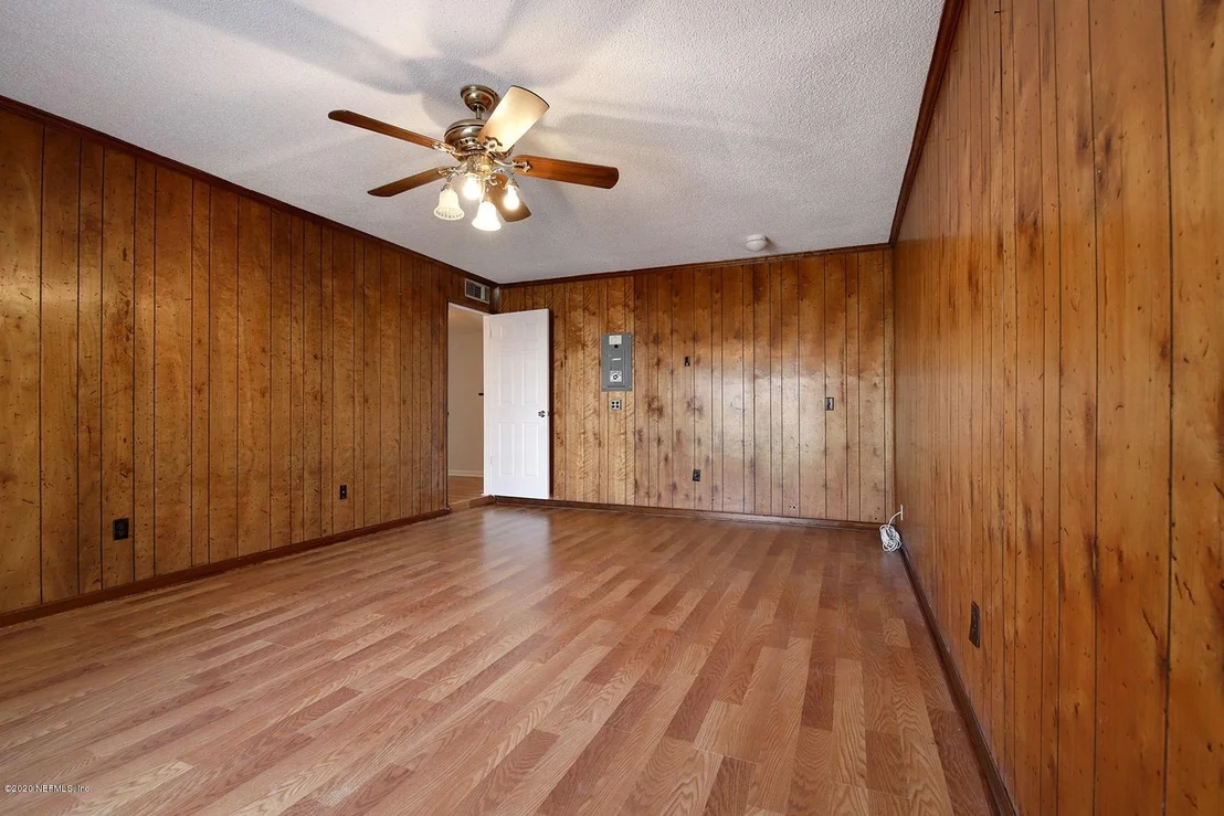 Photo of 1697 DEBBIE Lane
