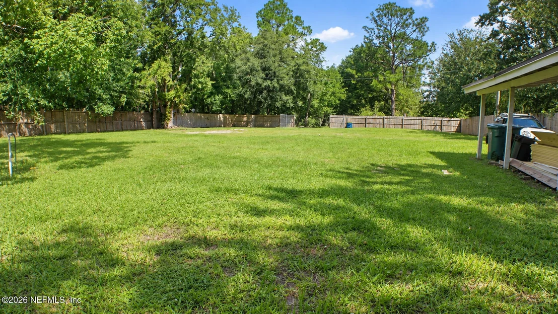Photo of 306 BERNARD Road