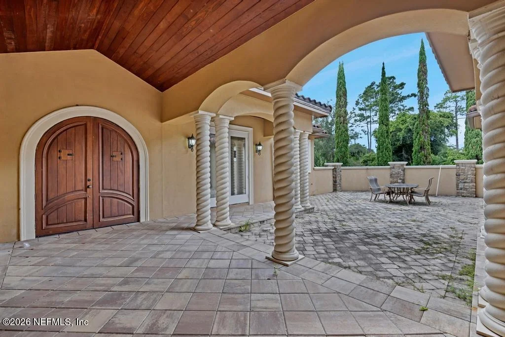 Photo of 164 N RIVER Drive
