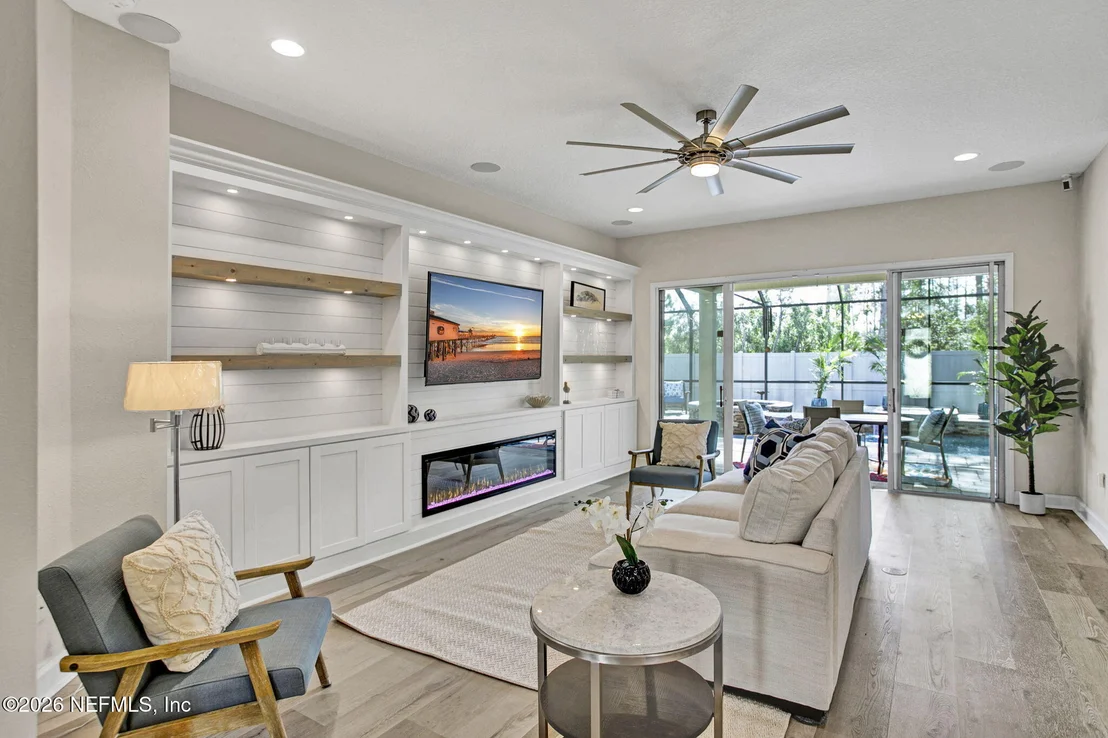 Photo of 77 MANOR Lane