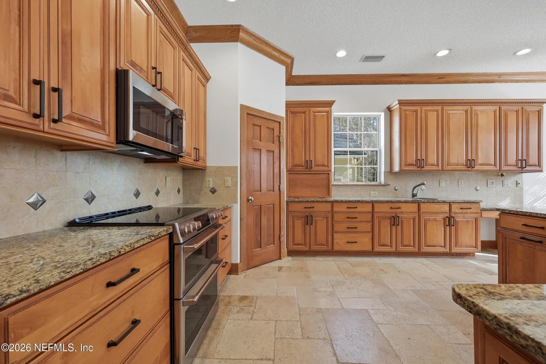 Photo of 418 TRIPLE CROWN Lane