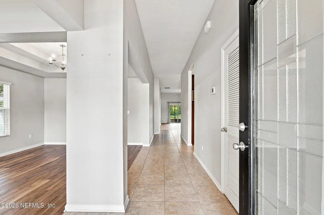 Photo of 285 W ADELAIDE Drive