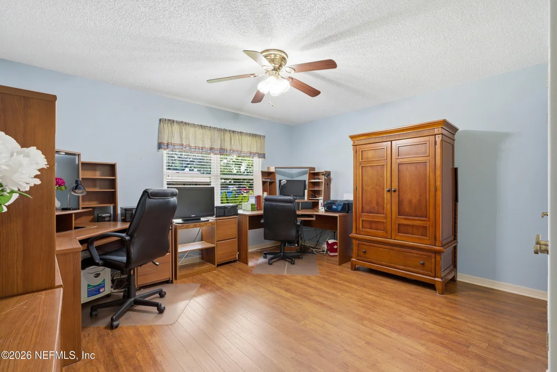 Photo of 752 CAMERON Drive