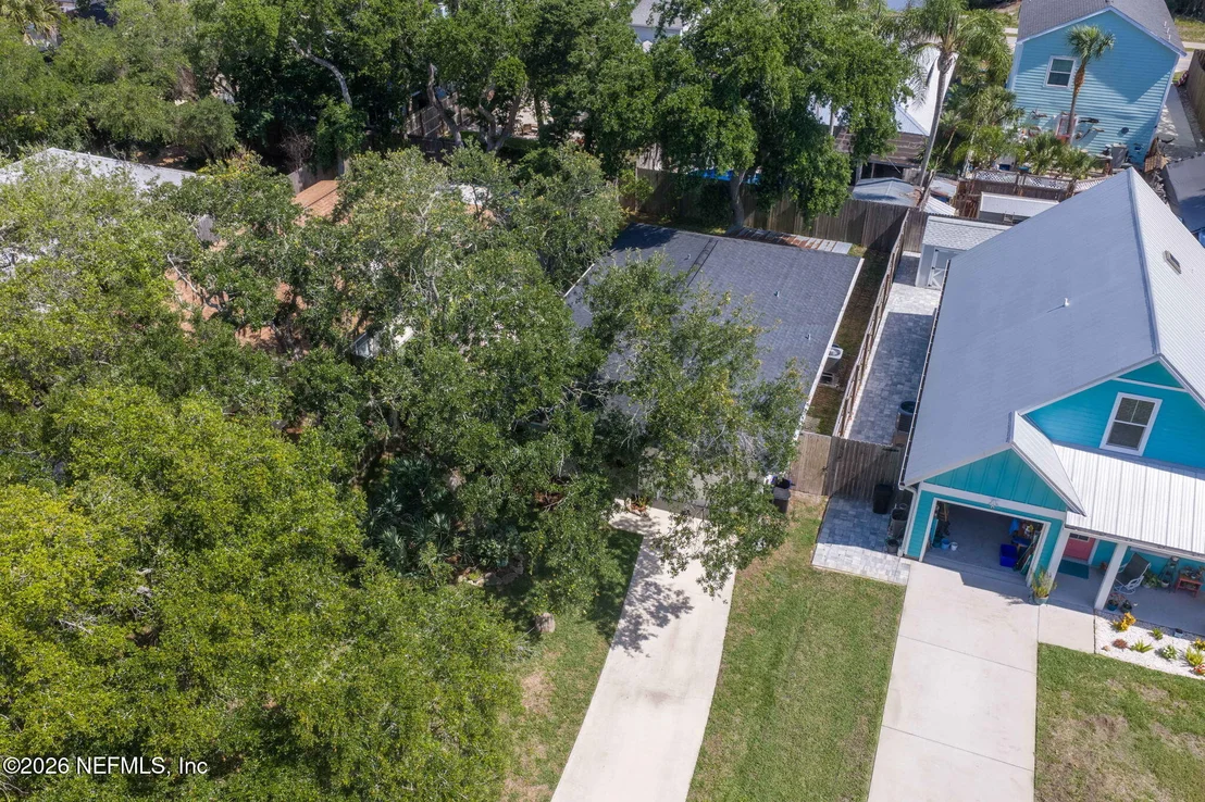 Photo of 493 PYRUS Street