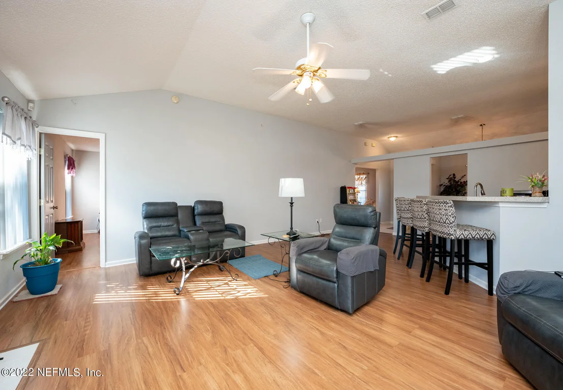 Photo of 8548 SPRINGTREE Road