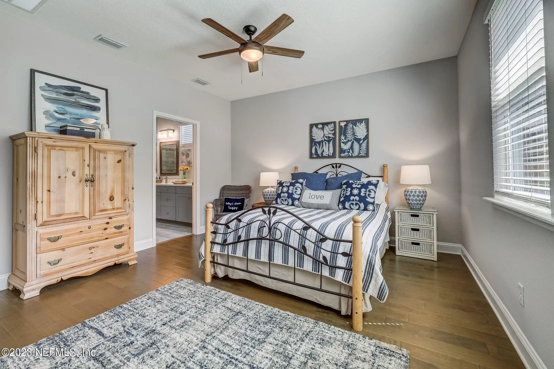 Photo of 214 HOPTREE Place