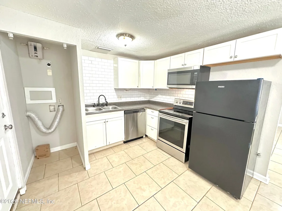 Photo of 9071 3RD Avenue