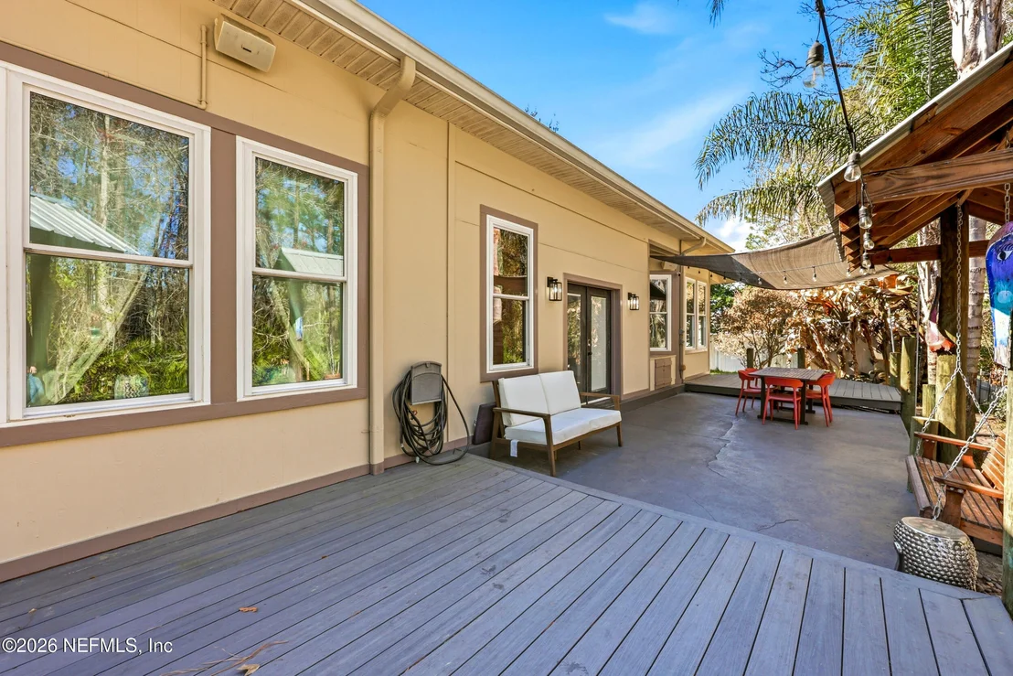 Photo of 185 BARTRAM PARKE Drive