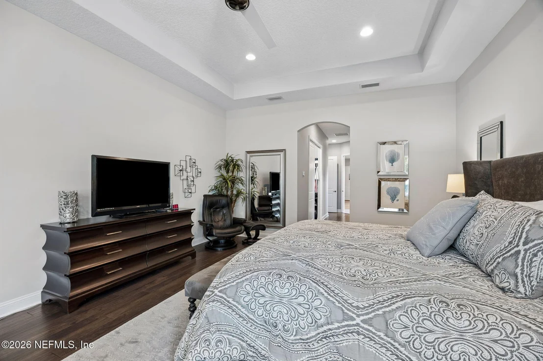 Photo of 35 AUBURNDALE Drive