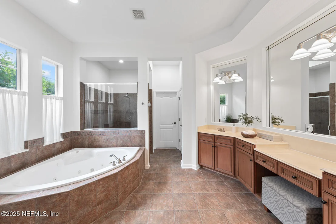 Photo of 148 LA MESA Drive