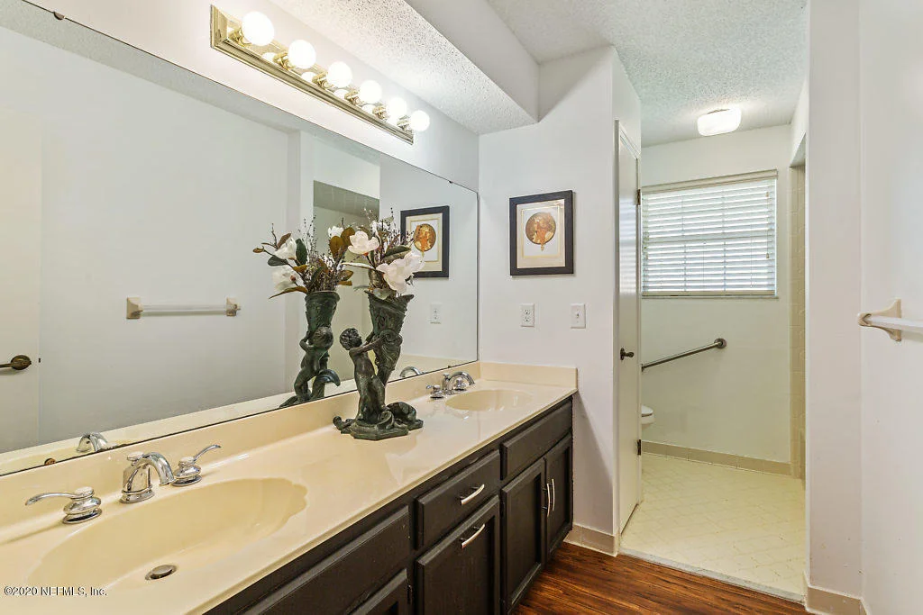 Photo of 9625 BEAUCLERC BLUFF Road