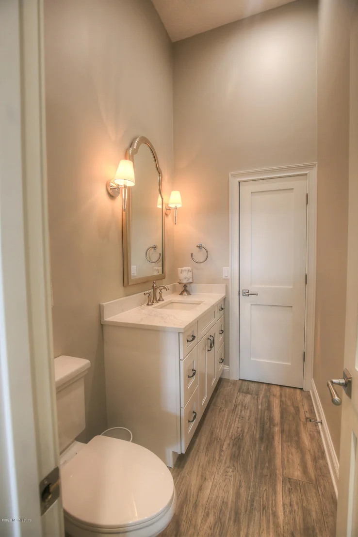 Photo of 232 LAUREL Lane