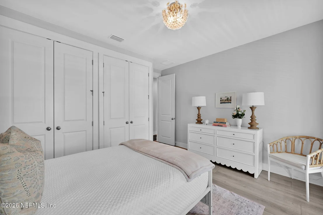 Photo of 472 RIDGEWAY Road