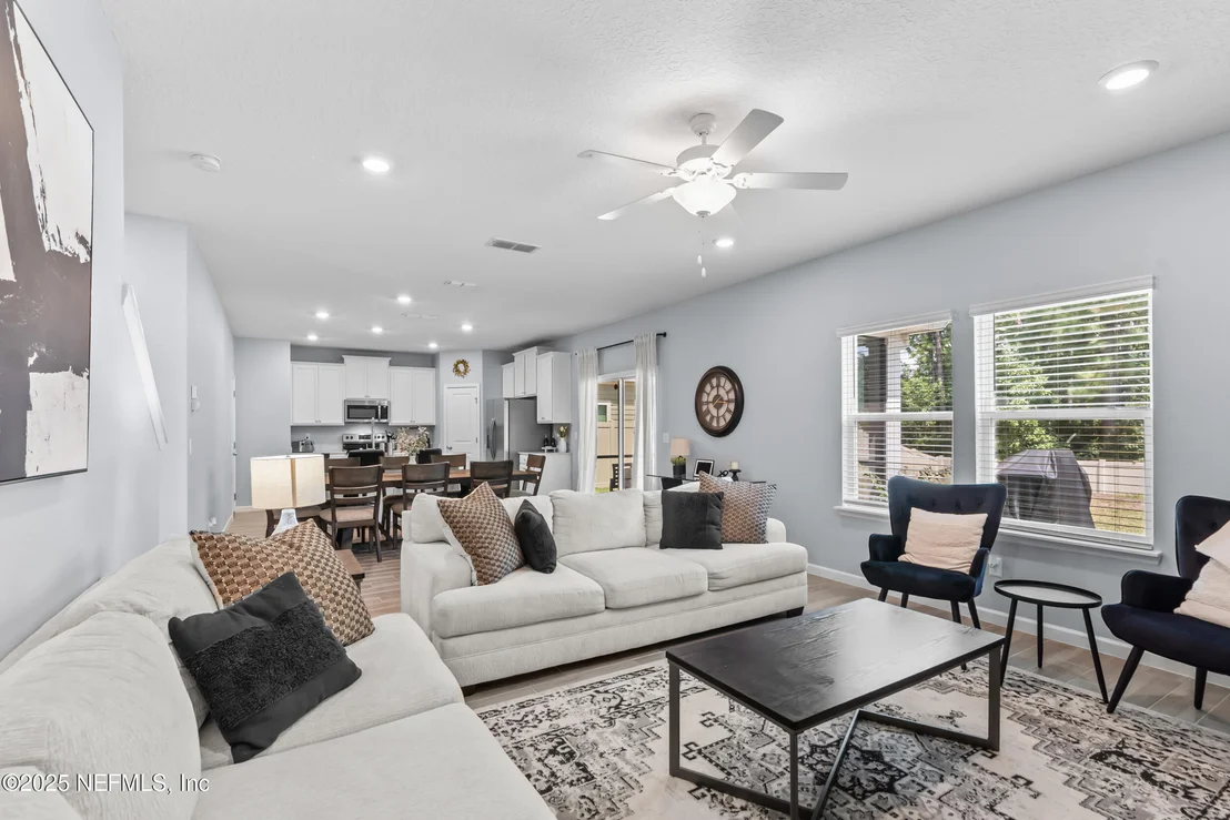Photo of 9852 LOVAGE Lane