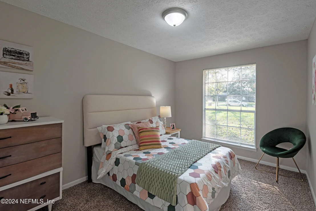 Photo of 7995 SARCEE Trail