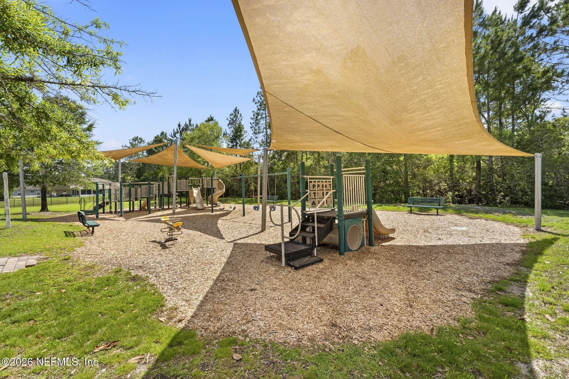 Photo of 70550 WINDING RIVER Drive